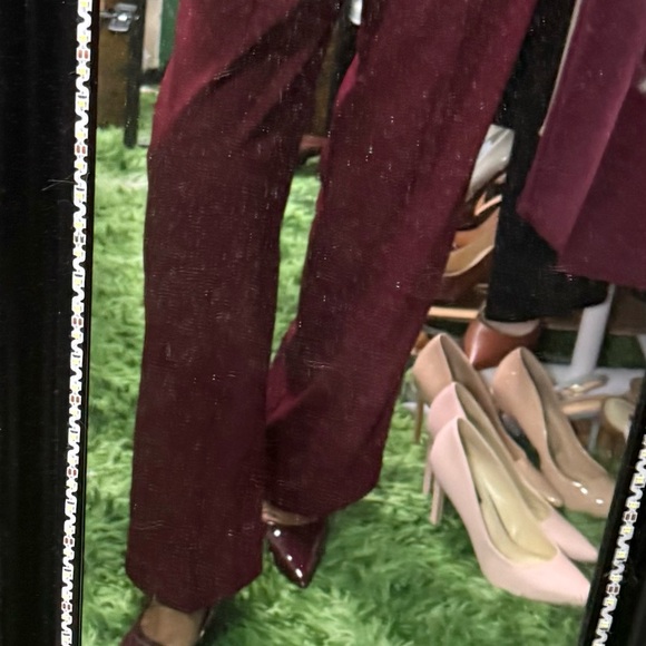 Commense Metal Belt Pleated High-Waisted Pants - Picture 6 of 13